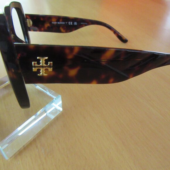 Tory Burch faux tortoiseshell sunglass frames - case & pouch - unisex - Picture 6 of 11